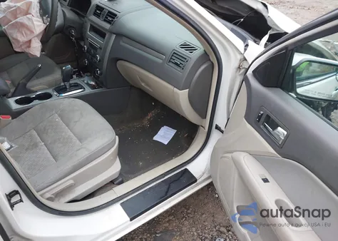 2012 Ford Fusion Se z USA, uszkodzony, nr VIN 3FAHP0HA5CR392074